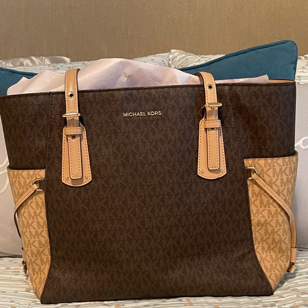 Michael Kors tote